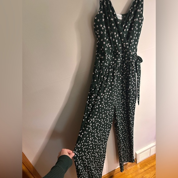 Floral sleeveless jumpsuit - Picture 2 of 4